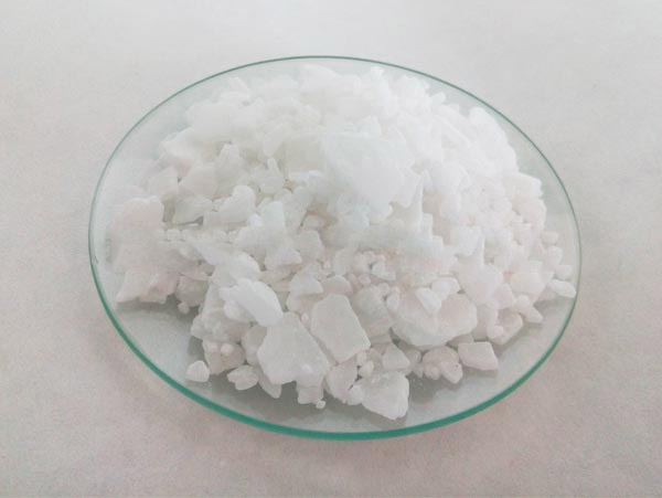Calcium bromide solid